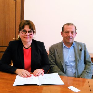 Луиджи Проди, Управляющий директор, и Сюзана Марич, Директор по продажам и маркетингу резорта Црвена Лука (Crvena Luka) в Хорватии